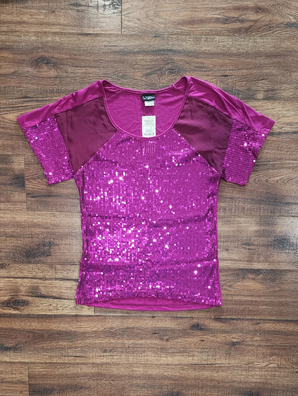 NWT Buckle Daytrip Women's Sequin Short Sleeve Scoop Neck T-Shirt X-Small XS